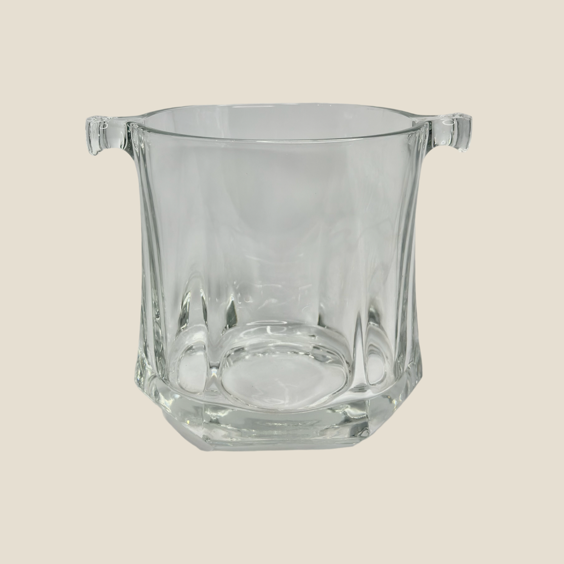 Ice bucket